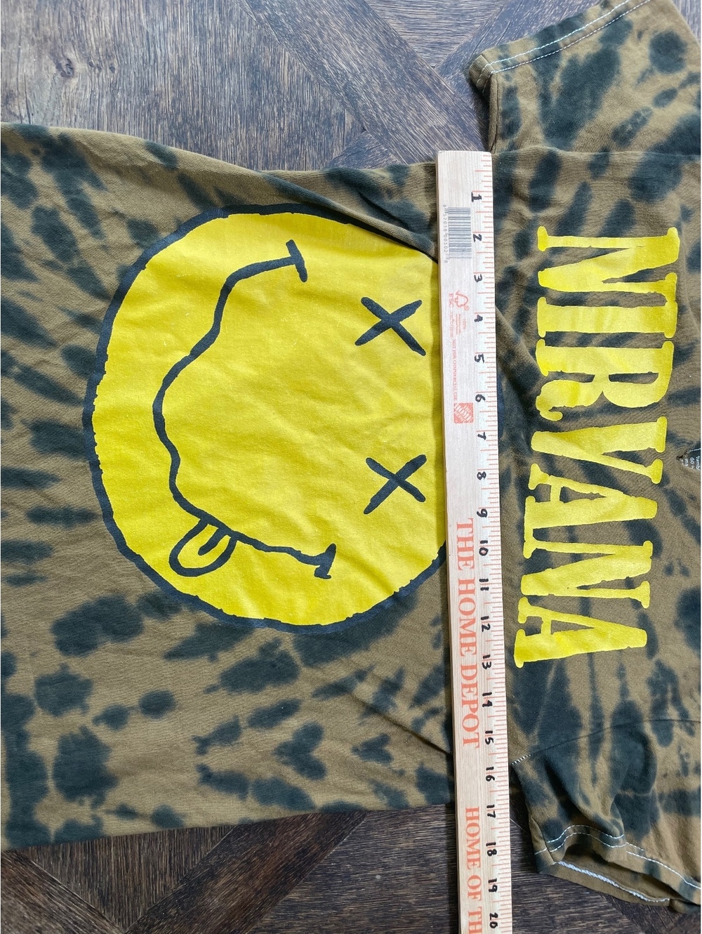 Nirvana tie bye brown and black graphic tee shirt women’s XS - Picture 6 of 6